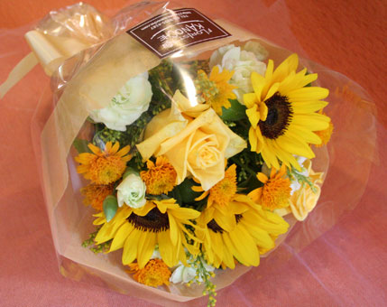 スタンド花　花束　花ギフト　花を贈る　フラワーギフト　誕生日花お子様１