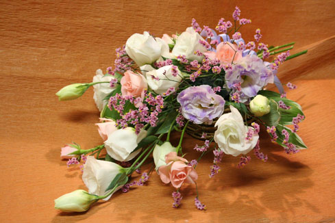 スタンド花　花束　花ギフト　花を贈る　フラワーギフト　誕生日花さやかさん　スプレイ