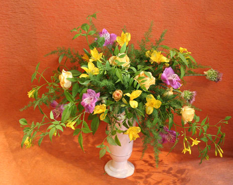 スタンド花　花束　花ギフト　花を贈る　フラワーギフト　誕生日花きみえさん黄色紫
