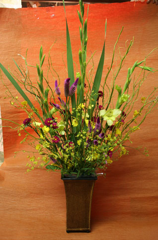 スタンド花　花束　花ギフト　花を贈る　フラワーギフト　誕生日花ちよこさん　扇