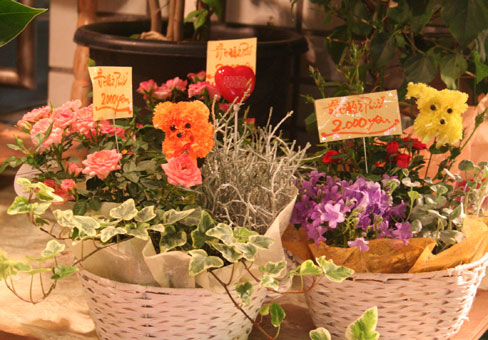 スタンド花　花束　花ギフト　花を贈る　フラワーギフト　誕生日花鉢よせかご